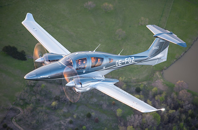 Diamond DA62 flying