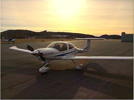 DA40 sunset