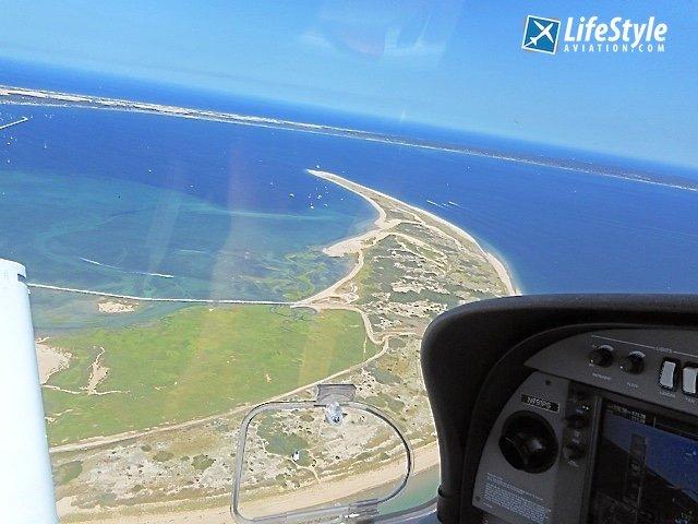 DA40 Flying over Cape Cod