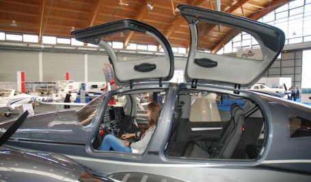 Diamond DA62 Doors